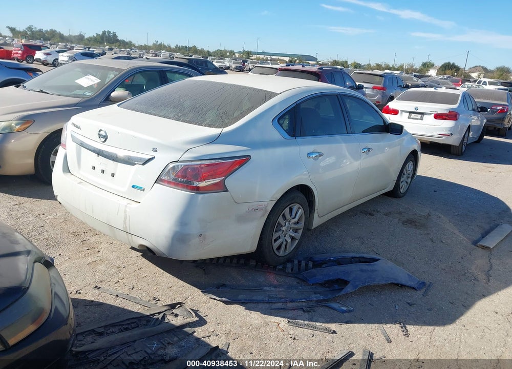 2014 NISSAN ALTIMA 2.5 S VIN: 1N4AL3AP4EN212022