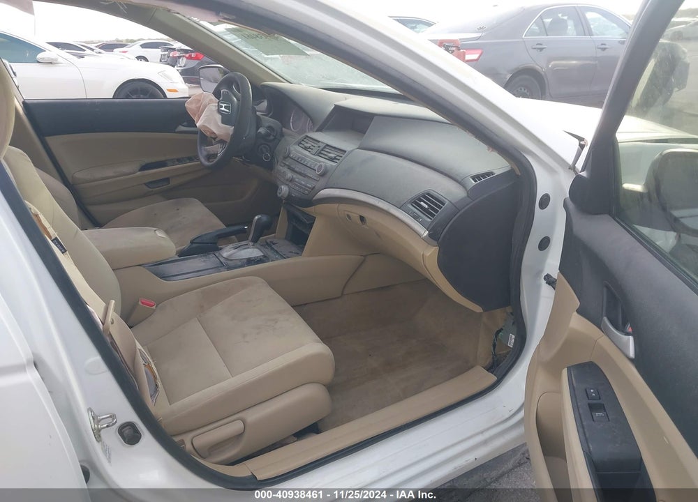 2012 HONDA ACCORD 2.4 LX-P VIN: 1HGCP2F45CA160177