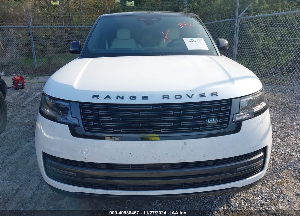 2024 LAND ROVER RANGE ROVER P530 SE VIN: SALKPBE90RA221654