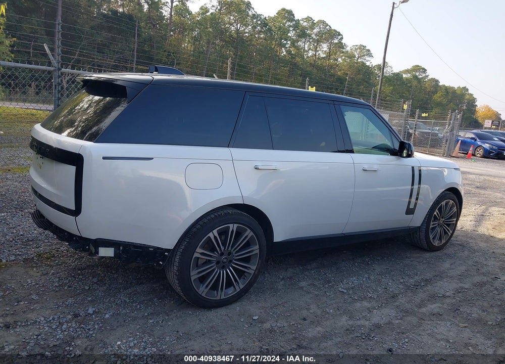 2024 LAND ROVER RANGE ROVER P530 SE VIN: SALKPBE90RA221654