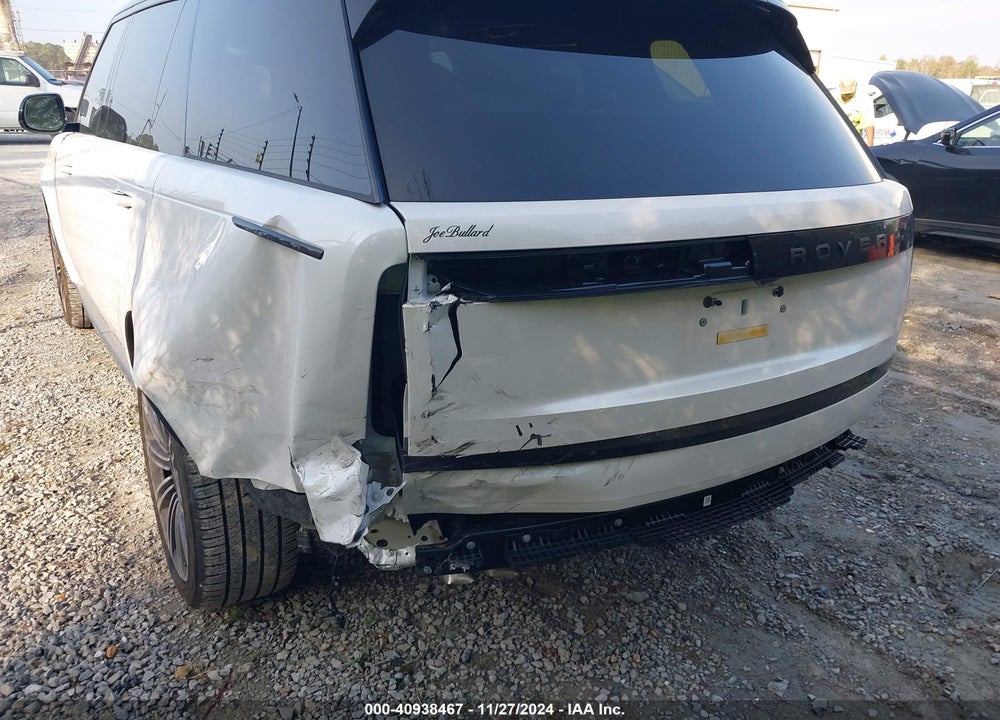 2024 LAND ROVER RANGE ROVER P530 SE VIN: SALKPBE90RA221654