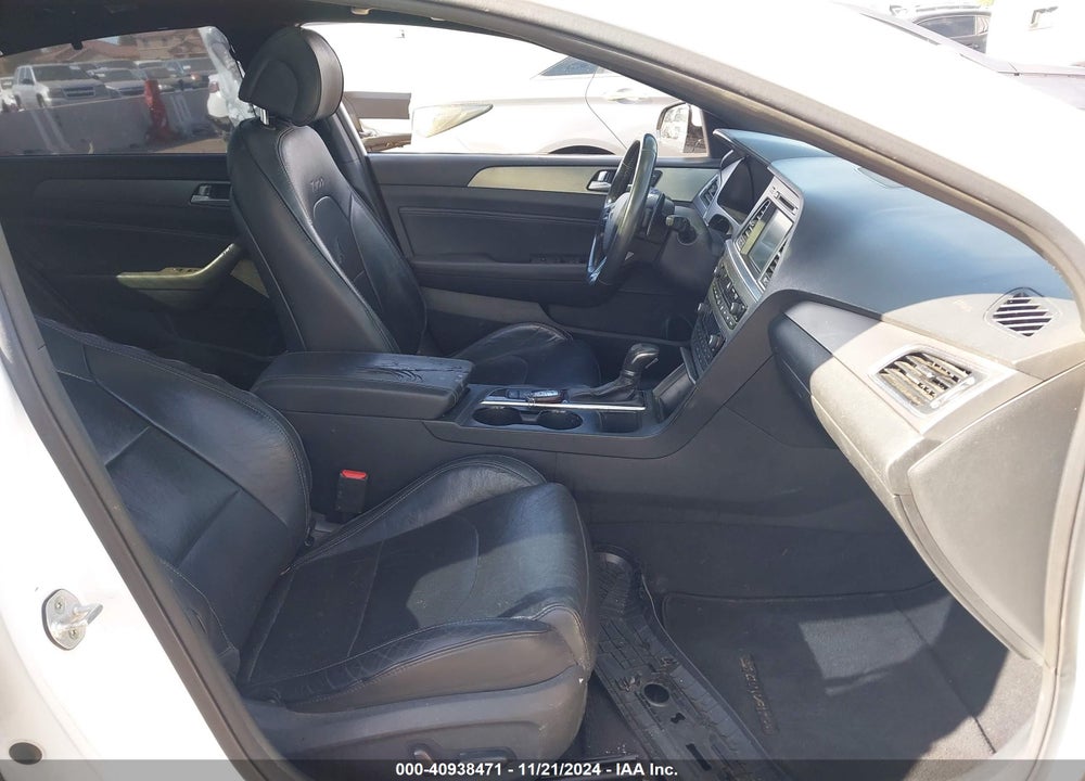 2015 HYUNDAI SONATA LIMITED 2.0T VIN: 5NPE34AB7FH190203
