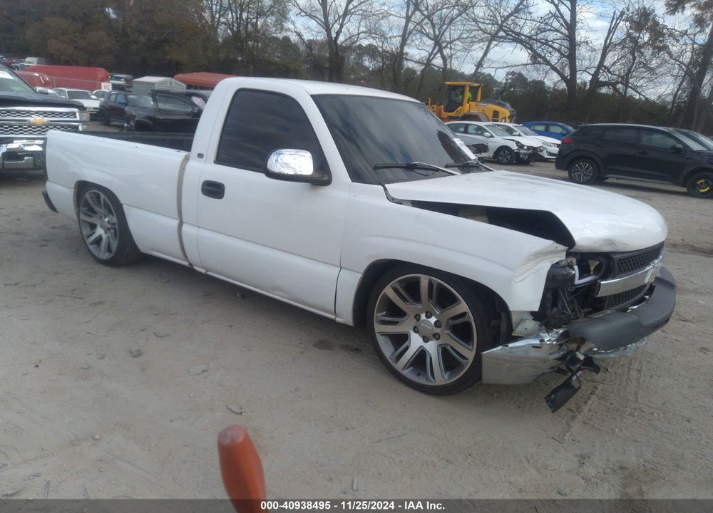 2000 CHEVROLET SILVERADO 1500 LS VIN: 1GCEC14V8YZ238212