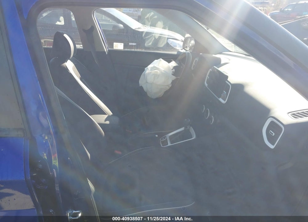 2024 HYUNDAI VENUE LIMITED VIN: KMHRC8A39RU306931
