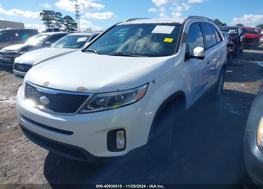2015 KIA SORENTO LX V6 VIN: 5XYKT4A72FG553349