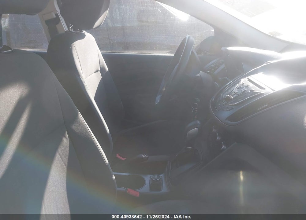 2016 FORD ESCAPE S VIN: 1FMCU0F70GUB90094
