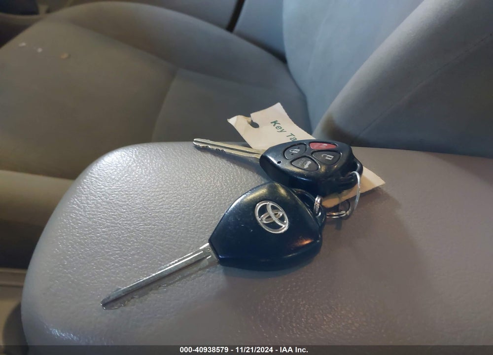 2011 TOYOTA COROLLA VIN: 2T1BU4EE9BC684273