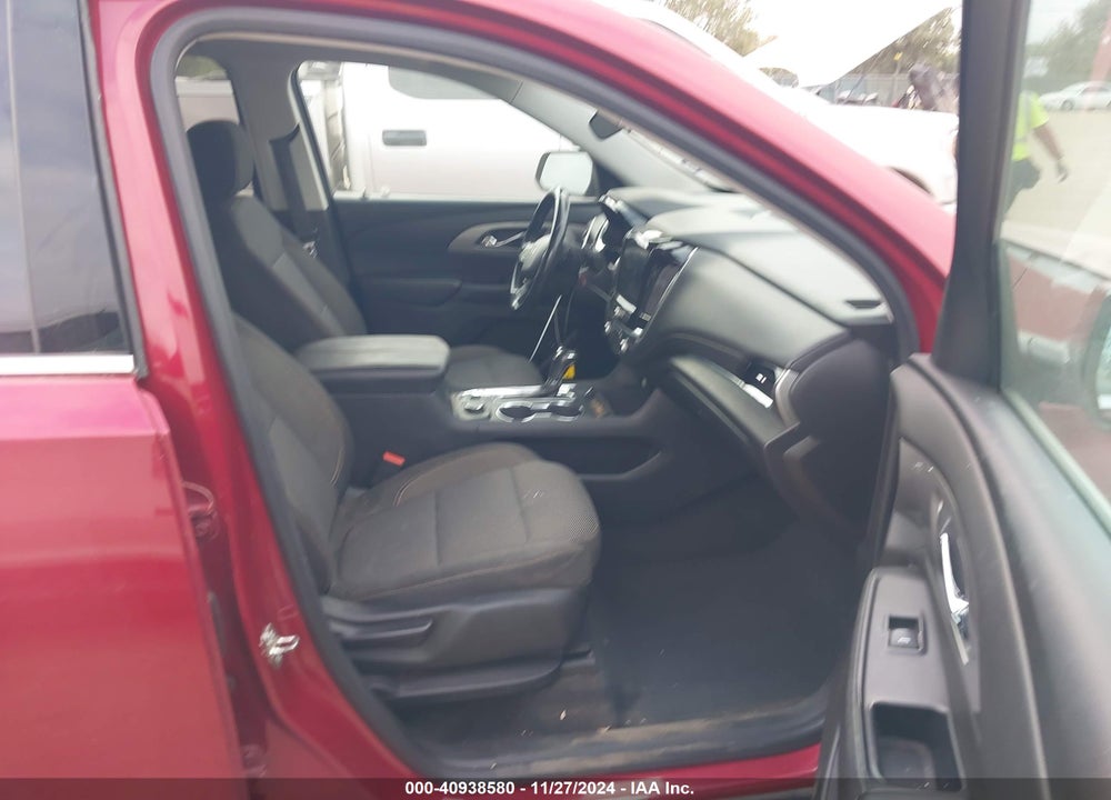 2018 CHEVROLET TRAVERSE 1LT VIN: 1GNERGKW3JJ209354