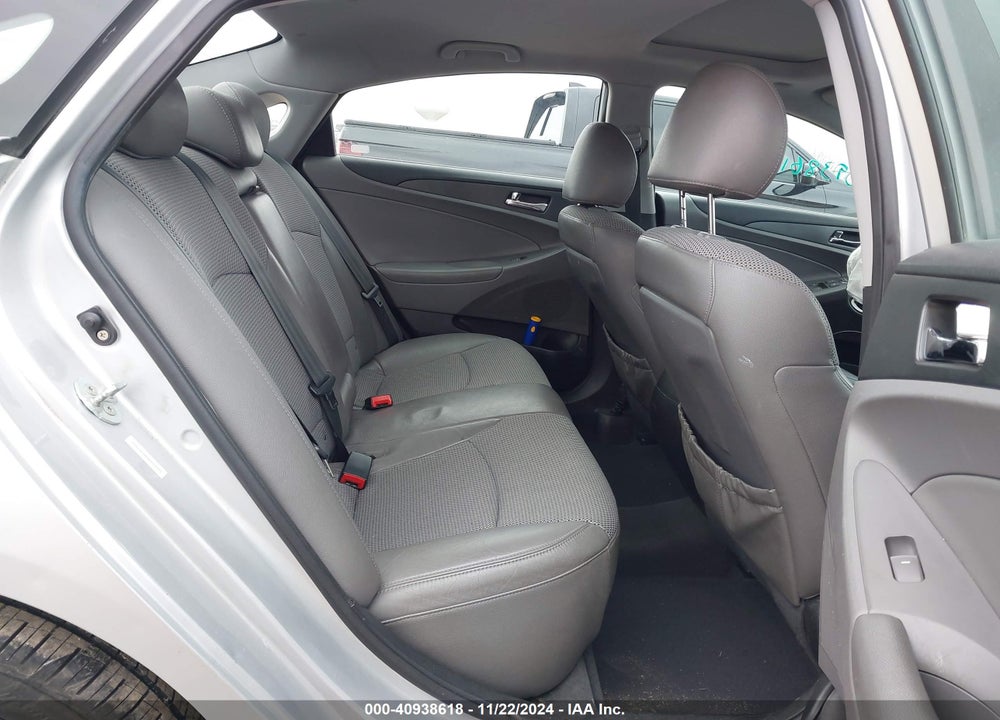 2011 HYUNDAI SONATA SE VIN: 5NPEC4AC8BH101029