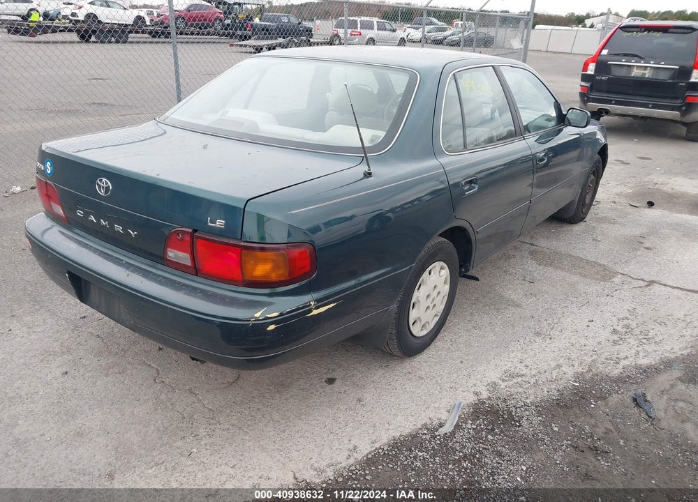 1996 TOYOTA CAMRY DX/LE/XLE VIN: 4T1BG12K2TU933481