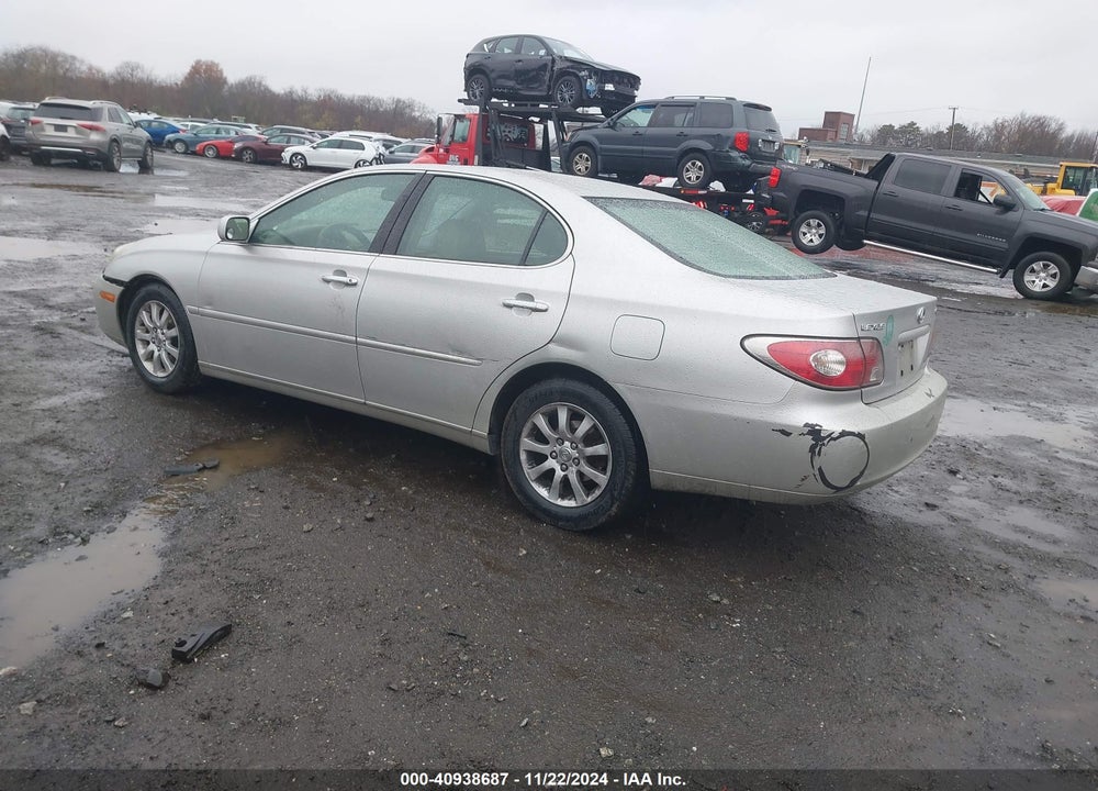 2002 LEXUS ES 300 VIN: JTHBF30G420039553