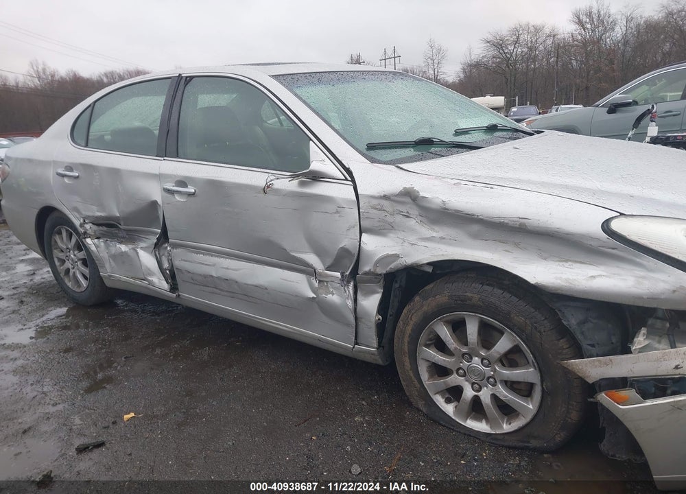 2002 LEXUS ES 300 VIN: JTHBF30G420039553
