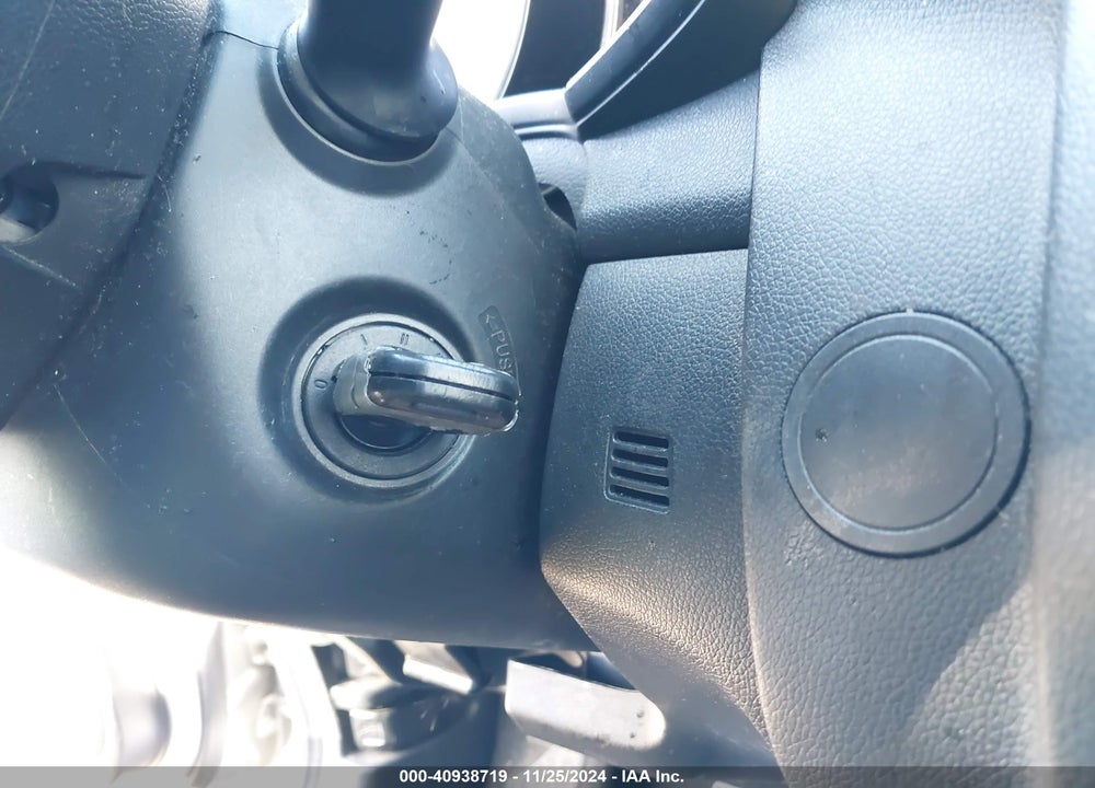 2017 HONDA FIT LX VIN: JHMGK5H54HS013984