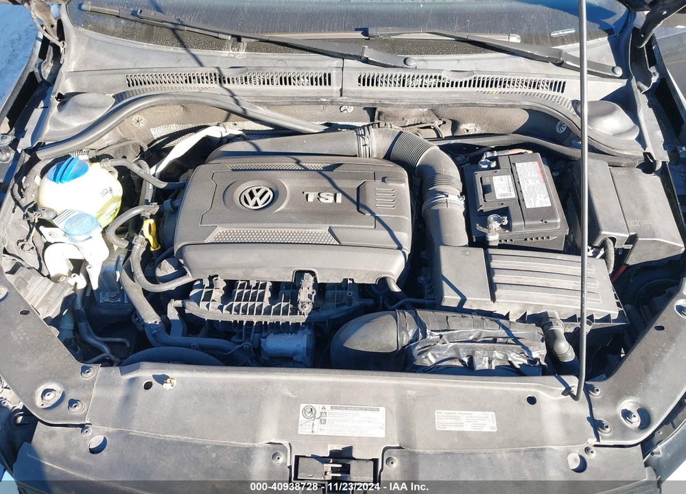 2014 VOLKSWAGEN JETTA 1.8T SE VIN: 3VWD17AJ1EM402951
