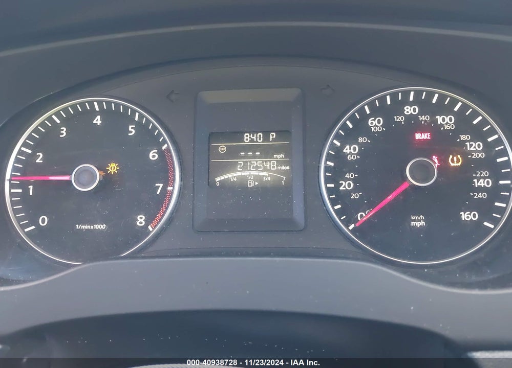 2014 VOLKSWAGEN JETTA 1.8T SE VIN: 3VWD17AJ1EM402951