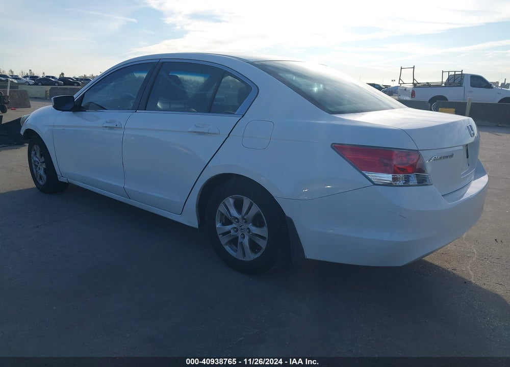 2008 HONDA ACCORD 2.4 LX-P VIN: JHMCP26448C048740