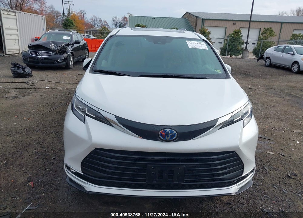 2022 TOYOTA SIENNA XLE VIN: 5TDYSKFC0NS049181
