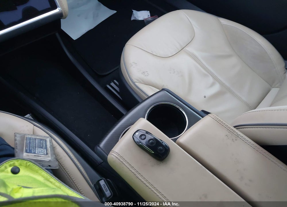 2013 TESLA MODEL S PERFORMANCE VIN: 5YJSA1CP9DFP07125