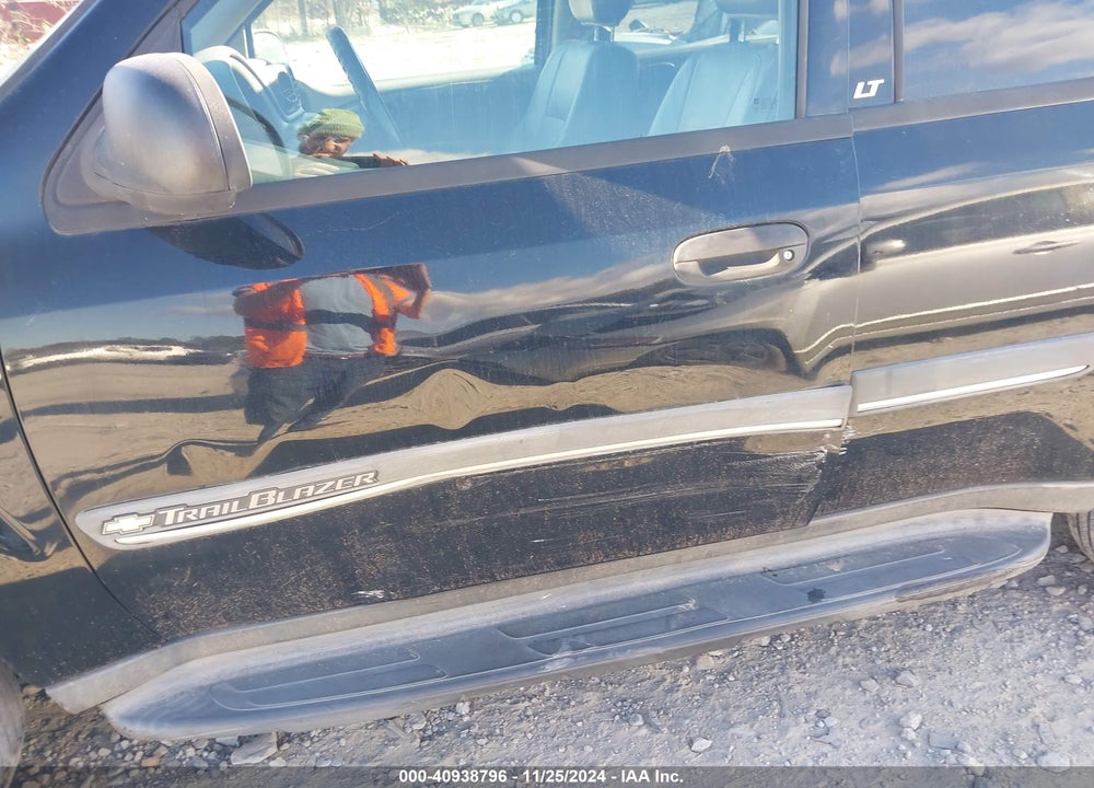 2002 CHEVROLET TRAILBLAZER LT VIN: 1GNDS13S922510215