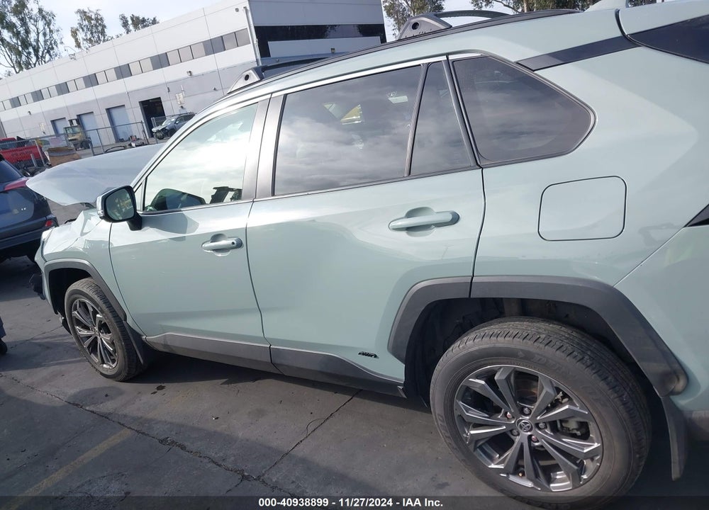2022 TOYOTA RAV4 HYBRID XLE PREMIUM VIN: JTMB6RFV3ND071207