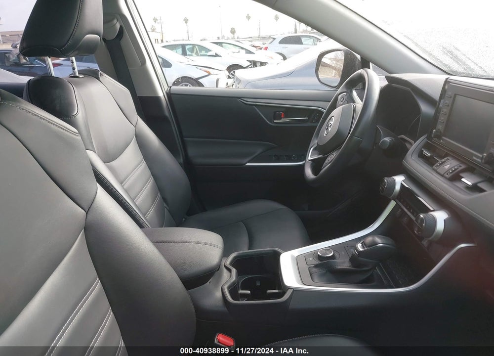 2022 TOYOTA RAV4 HYBRID XLE PREMIUM VIN: JTMB6RFV3ND071207