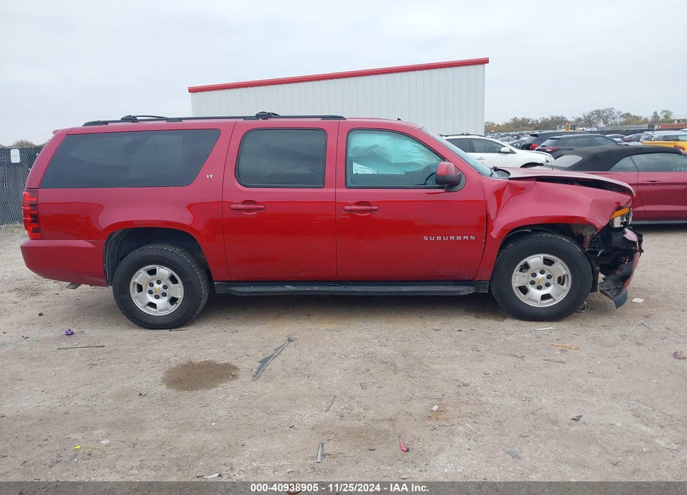 2013 CHEVROLET SUBURBAN 1500 LT VIN: 1GNSKJE73DR337611