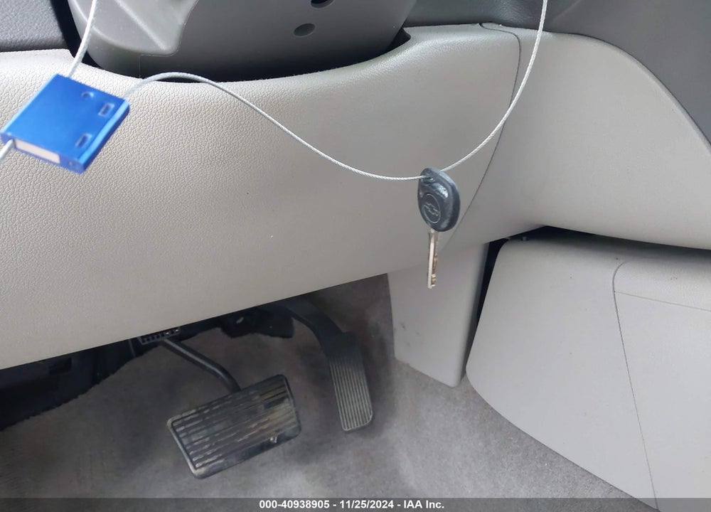 2013 CHEVROLET SUBURBAN 1500 LT VIN: 1GNSKJE73DR337611