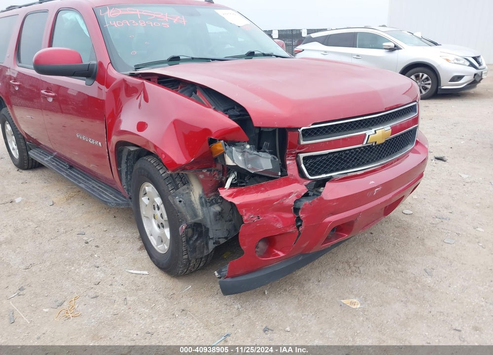 2013 CHEVROLET SUBURBAN 1500 LT VIN: 1GNSKJE73DR337611