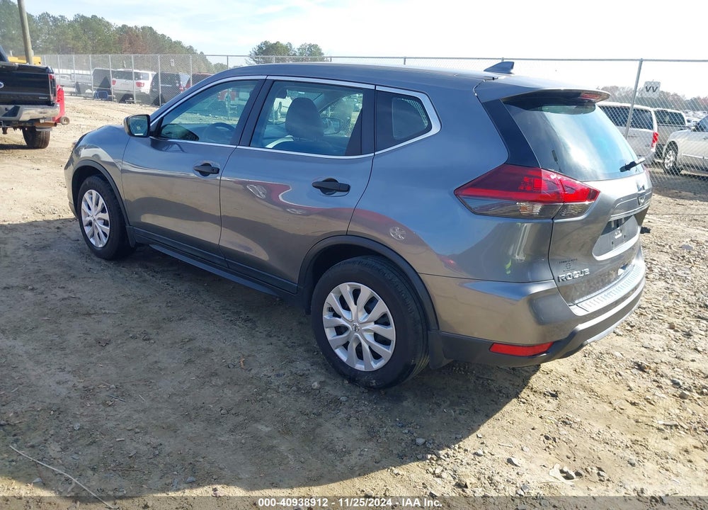 2018 NISSAN ROGUE S VIN: 5N1AT2MT2JC756047