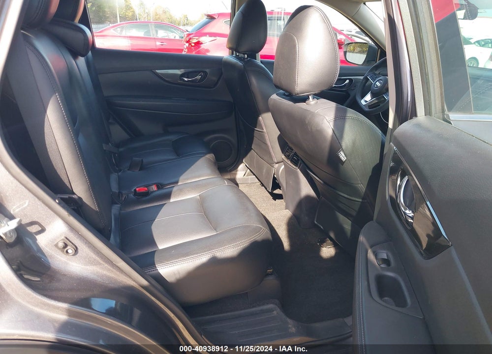 2018 NISSAN ROGUE S VIN: 5N1AT2MT2JC756047