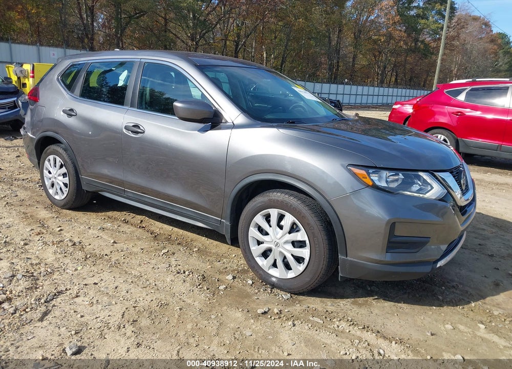 2018 NISSAN ROGUE S VIN: 5N1AT2MT2JC756047