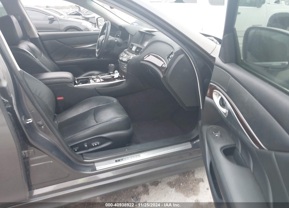 2012 INFINITI M37 VIN: JN1BY1AP2CM333013