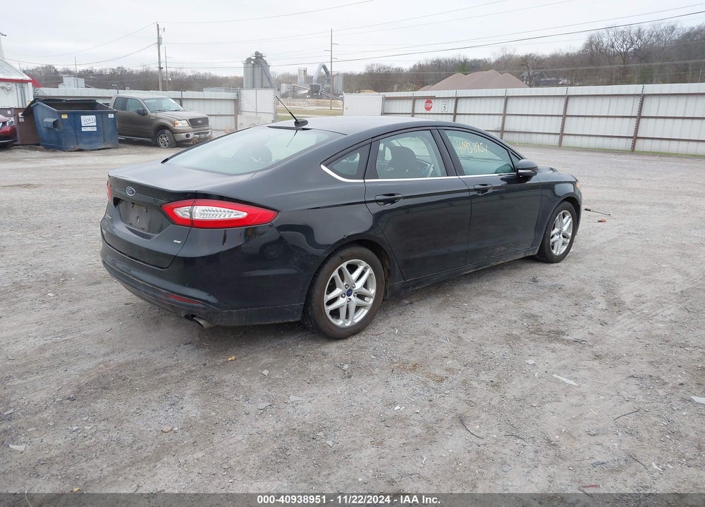2015 FORD FUSION SE VIN: 3FA6P0H72FR145031