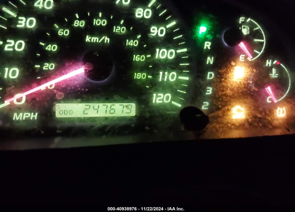 2006 TOYOTA TUNDRA SR5 V8 VIN: 5TBDT44126S530391