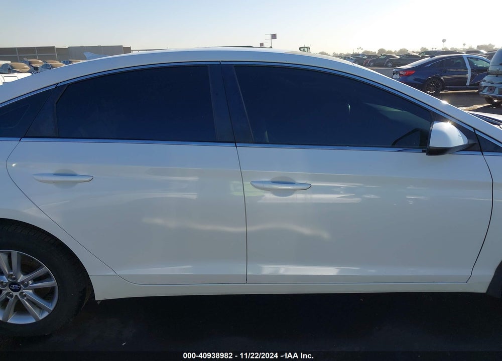 2016 HYUNDAI SONATA SE VIN: 5NPE24AF6GH421471
