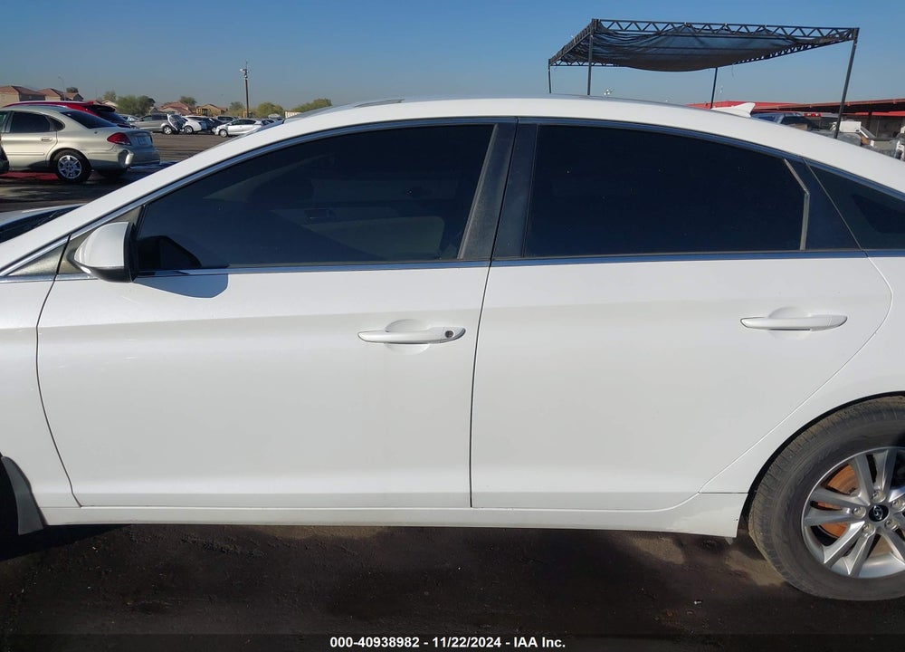 2016 HYUNDAI SONATA SE VIN: 5NPE24AF6GH421471