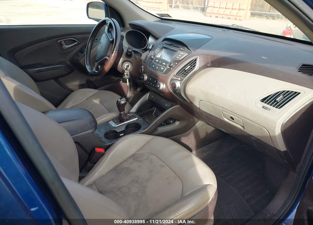 2014 HYUNDAI TUCSON SE VIN: KM8JUCAG8EU871830