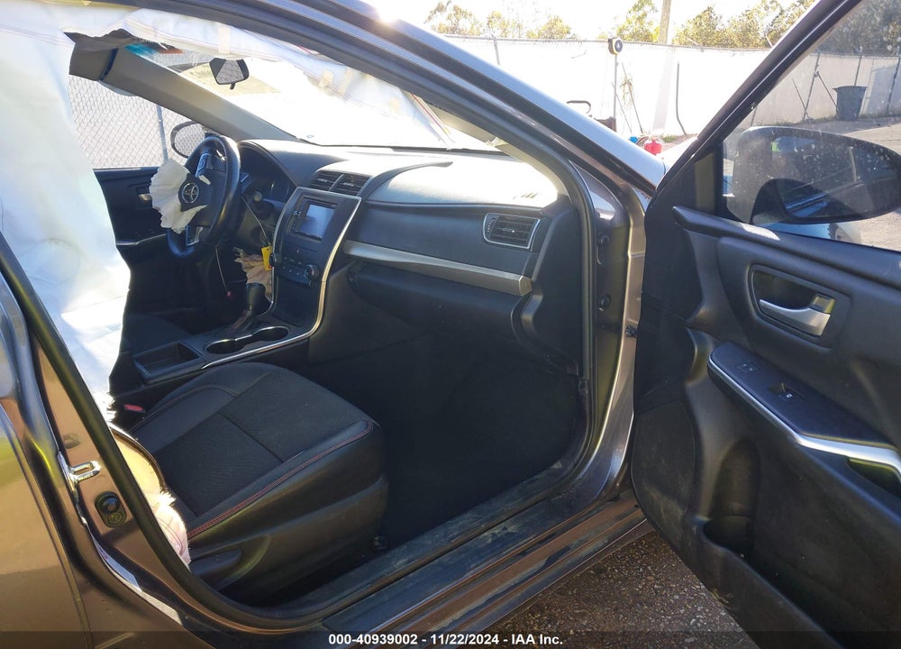2016 TOYOTA CAMRY SE VIN: 4T1BF1FK0GU139985