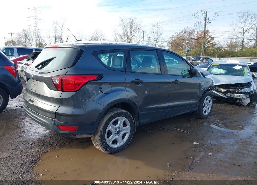 2019 FORD ESCAPE S VIN: 1FMCU0F71KUB23948