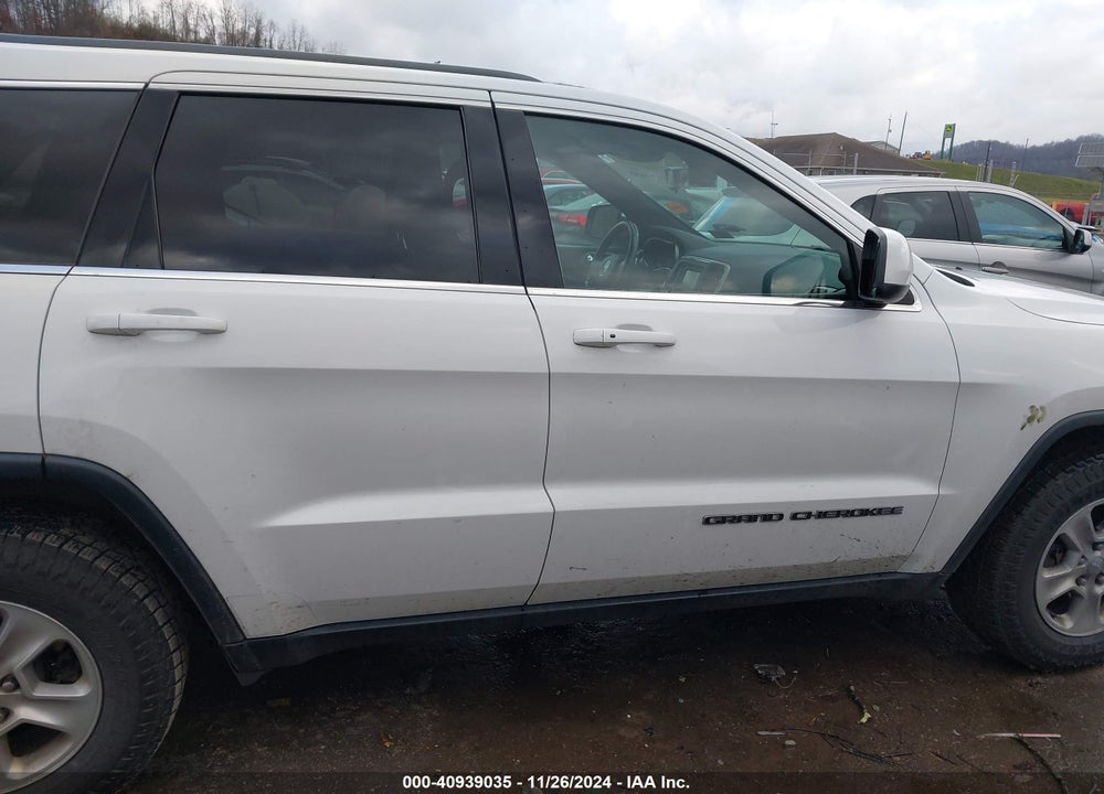 2017 JEEP GRAND CHEROKEE LAREDO 4X4 VIN: 1C4RJFAG3HC645139