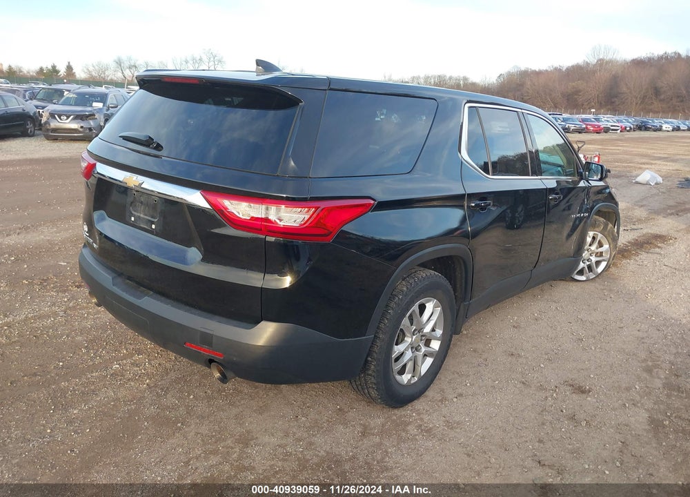 2018 CHEVROLET TRAVERSE LS VIN: 1GNEVFKW4JJ167430