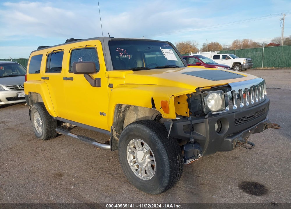 2007 HUMMER H3 SUV VIN: 5GTDN13E178169562