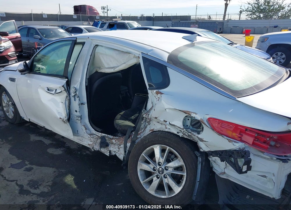 2019 KIA OPTIMA VIN: 5XXGT4L35KG283192