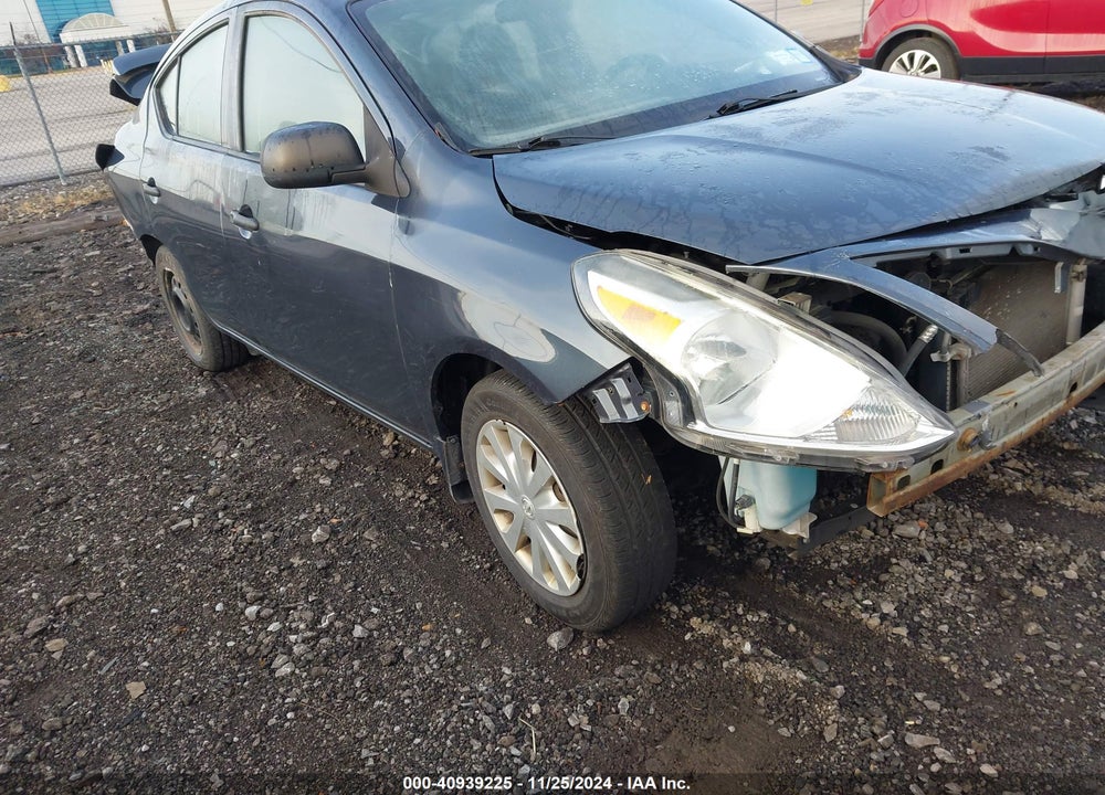 2015 NISSAN VERSA 1.6 S+ VIN: 3N1CN7AP5FL944765