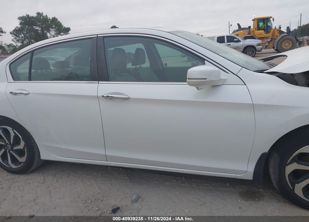 2016 HONDA ACCORD VIN: 1HGCR2F89GA081842