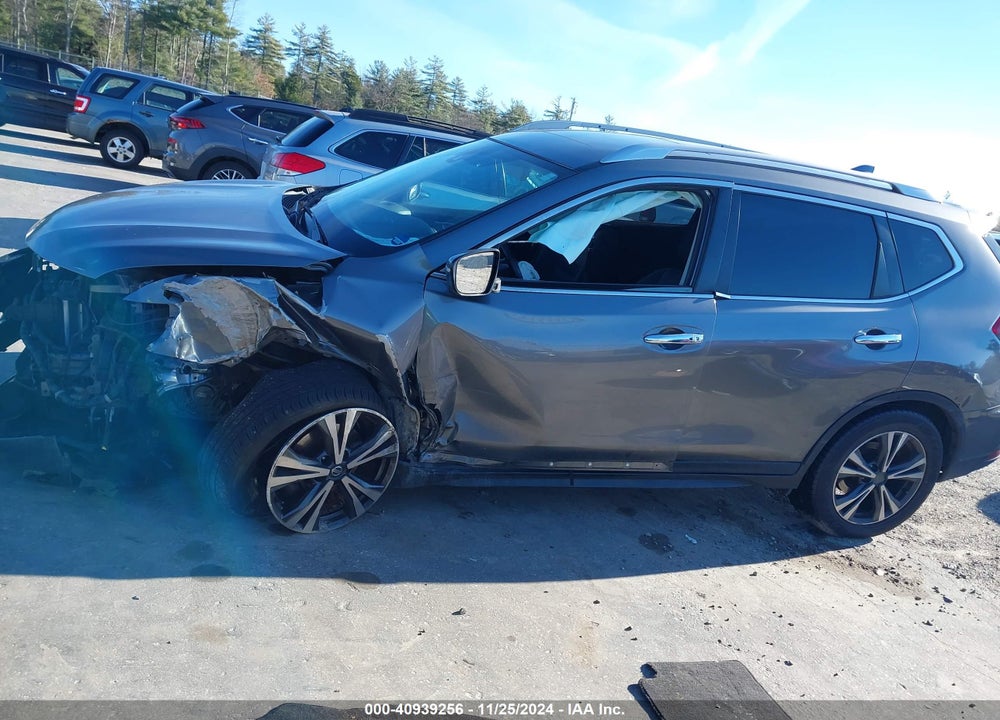 2019 NISSAN ROGUE SV VIN: JN8AT2MV9KW386144