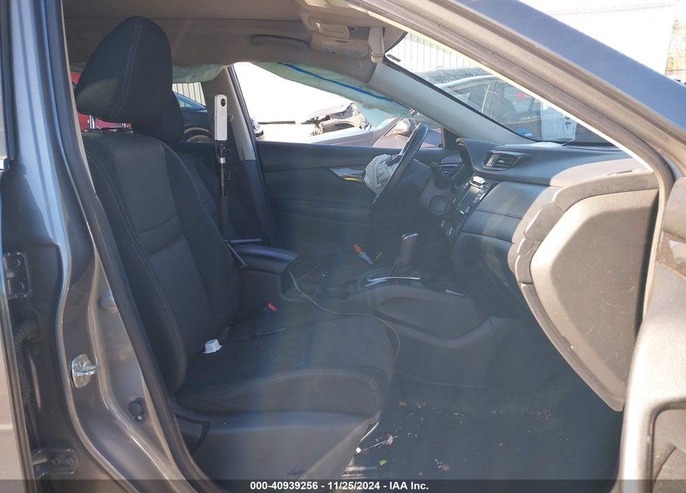 2019 NISSAN ROGUE SV VIN: JN8AT2MV9KW386144