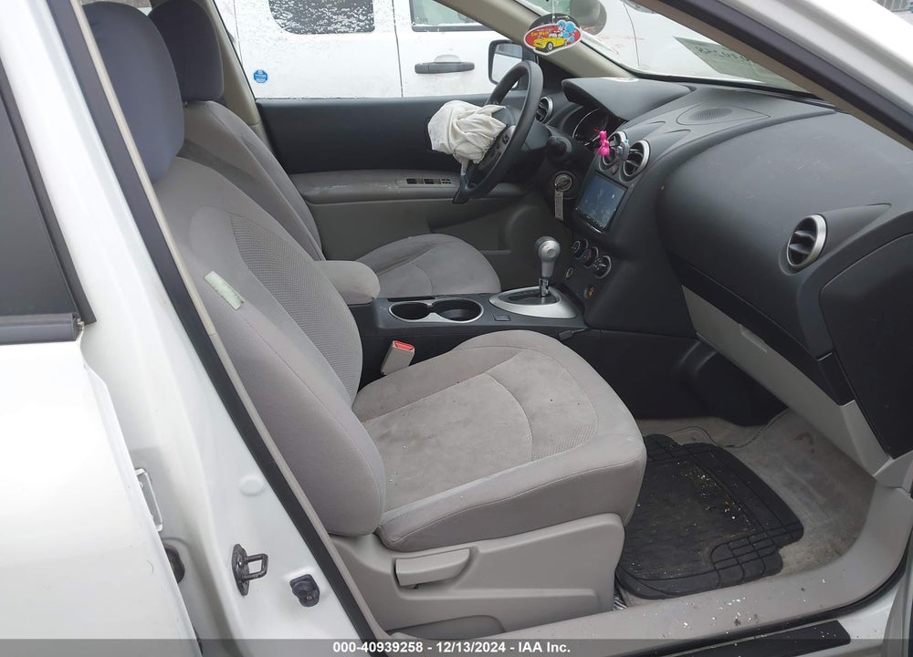 2013 NISSAN ROGUE S VIN: JN8AS5MT8DW036686