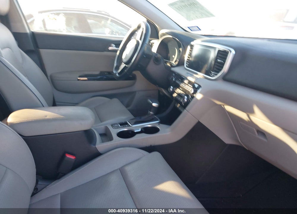 2020 KIA SPORTAGE EX VIN: KNDPN3AC7L7640325