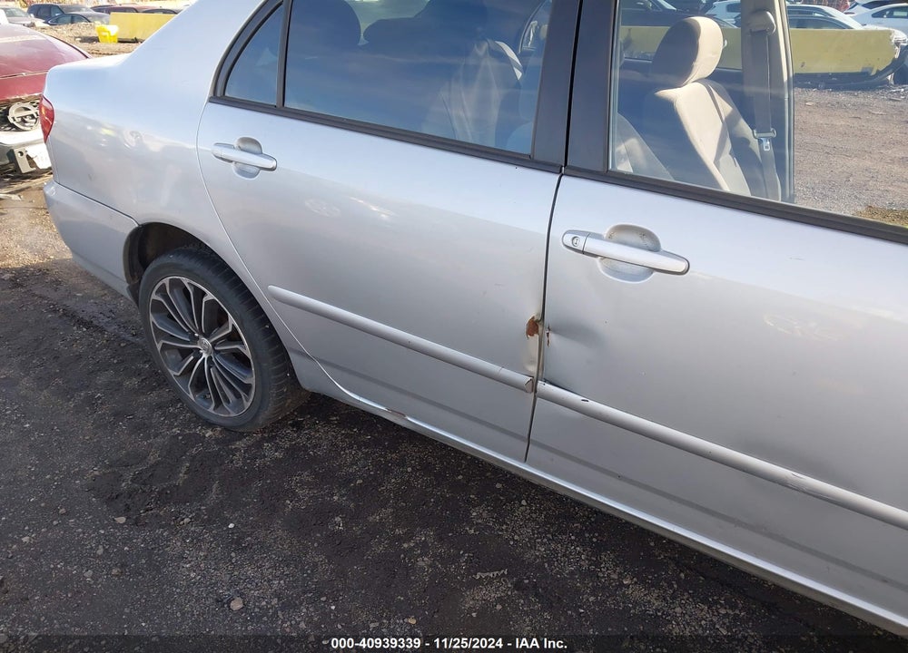 2005 TOYOTA COROLLA LE VIN: 2T1BR32E55C484284